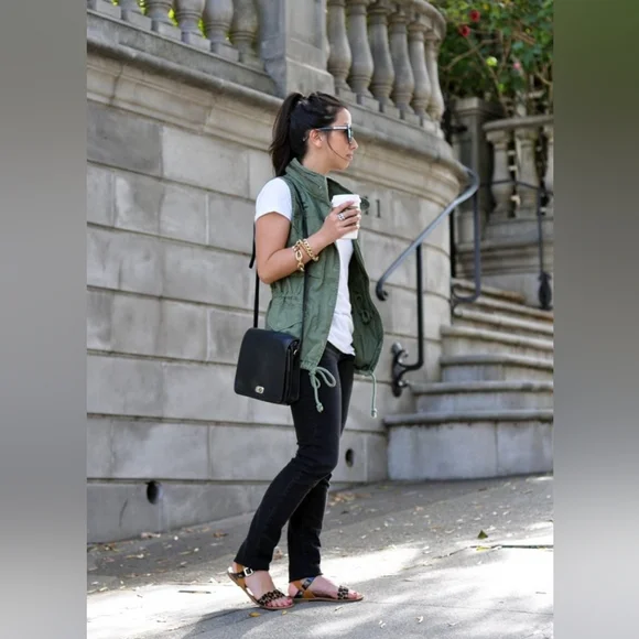 ✨Ashley Olive Green Utility Vest - Picture 6 of 6